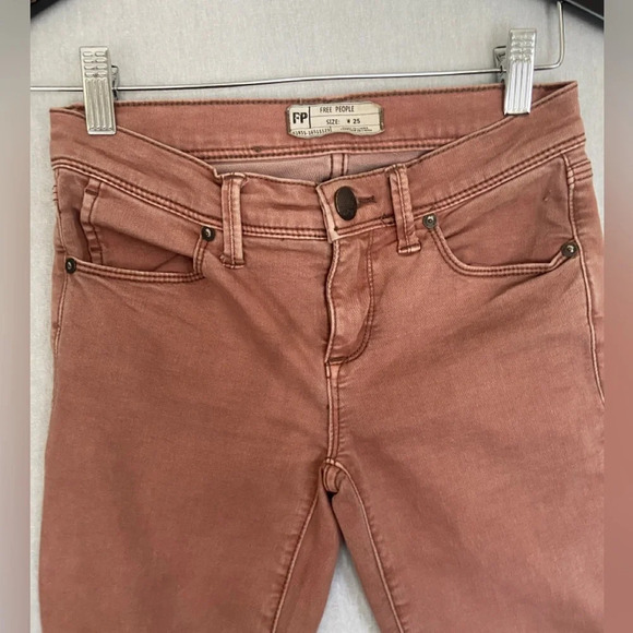 Free people FP faded pink rose low rise skinny jeans zipper fly Sz 25 - Picture 3 of 9